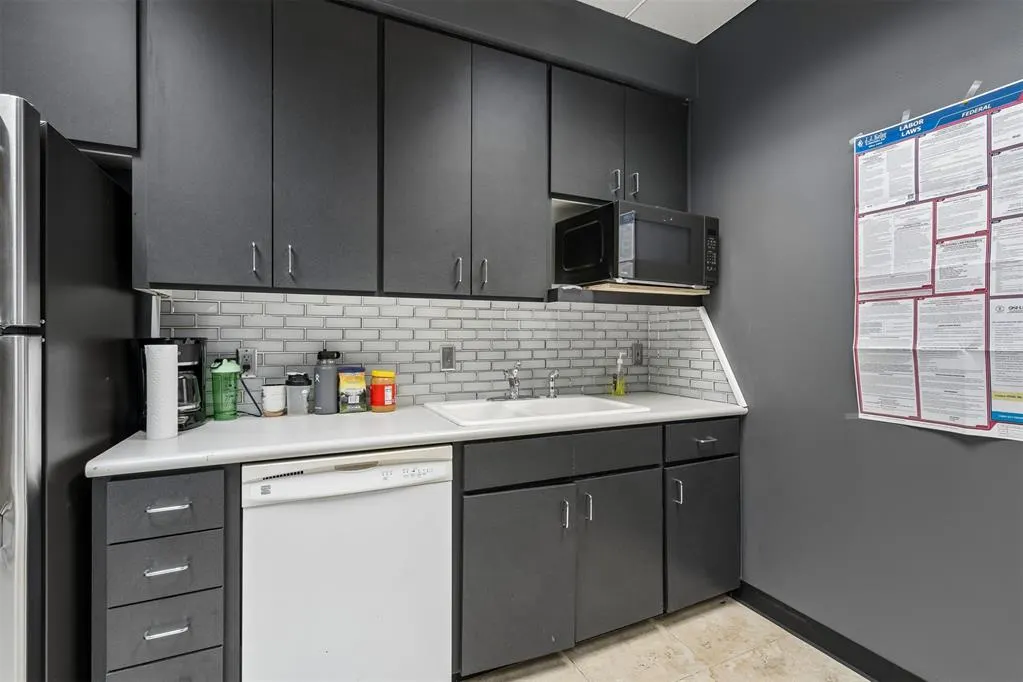 Photo 21 — 7925 N Wilshire Court, Oklahoma City, OK 73132