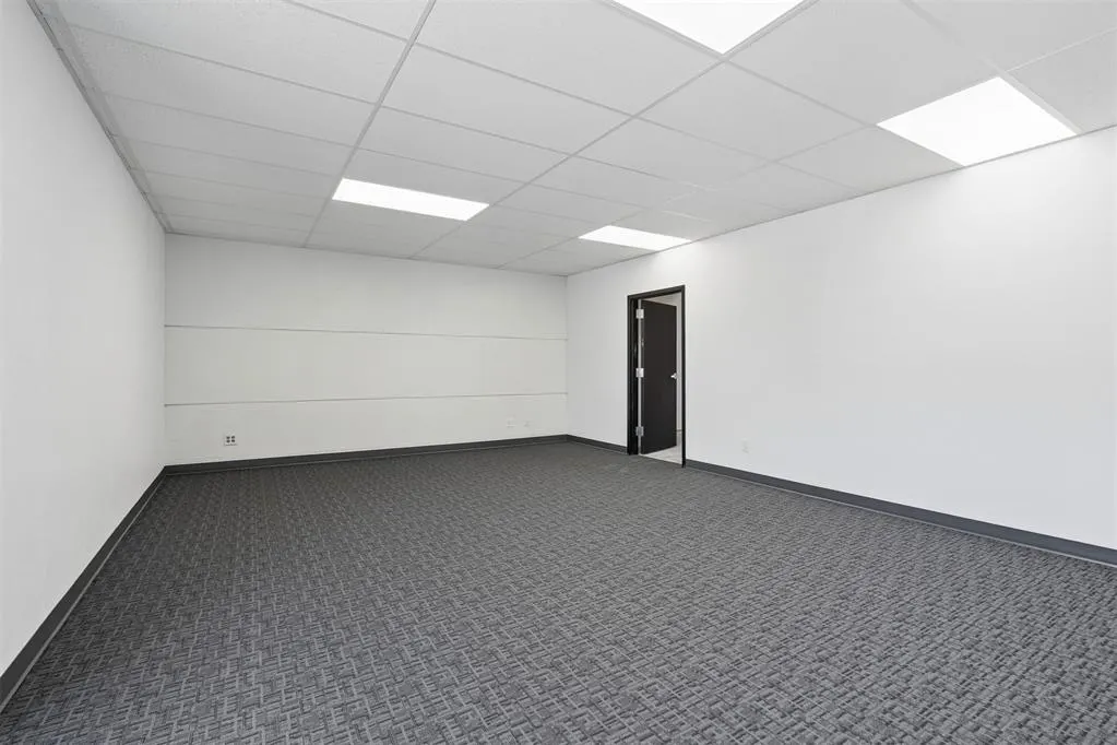 Photo 24 — 7925 N Wilshire Court, Oklahoma City, OK 73132