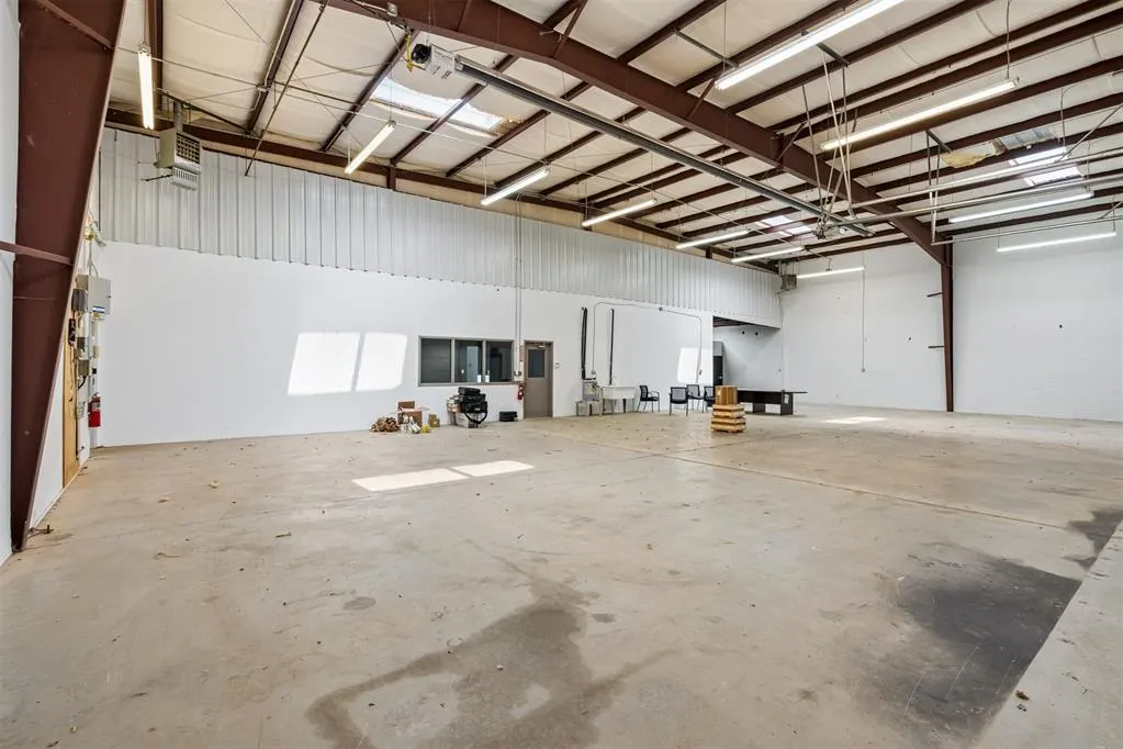 Photo 29 — 7925 N Wilshire Court, Oklahoma City, OK 73132
