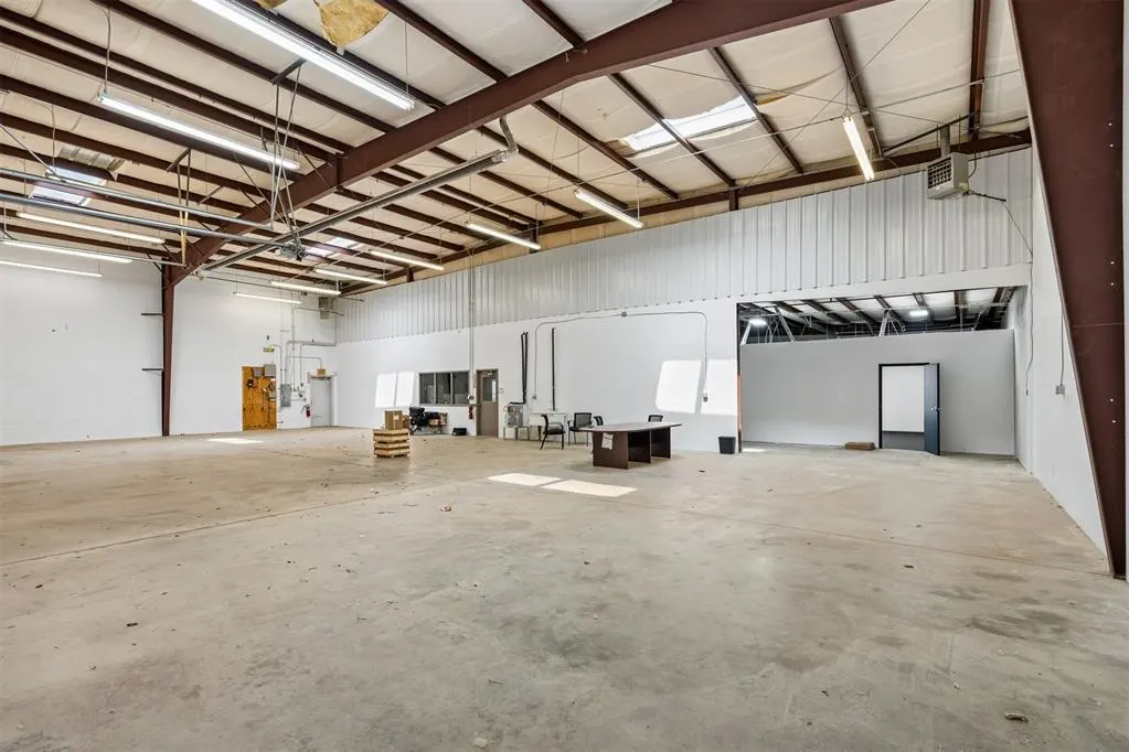 Photo 30 — 7925 N Wilshire Court, Oklahoma City, OK 73132