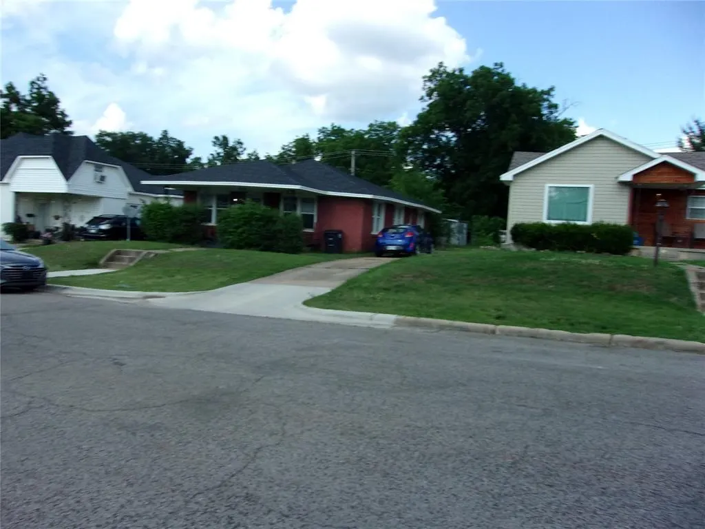 Photo 5 — 1610 N Park Avenue, Shawnee, OK 74804