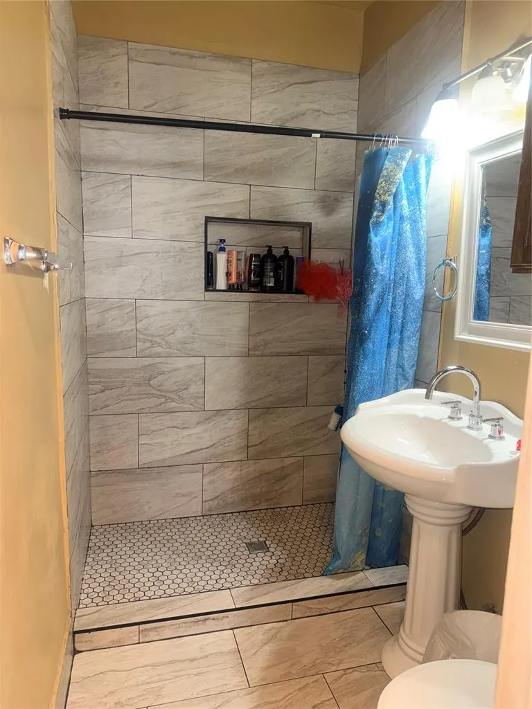 Photo 12 — 1812 NW 32nd Street, Oklahoma City, OK 73118