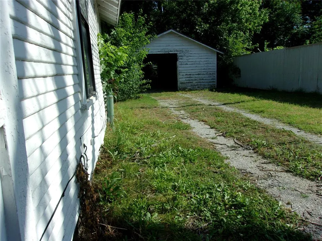 Photo 26 — 915 E Whittaker Street, Shawnee, OK 74801