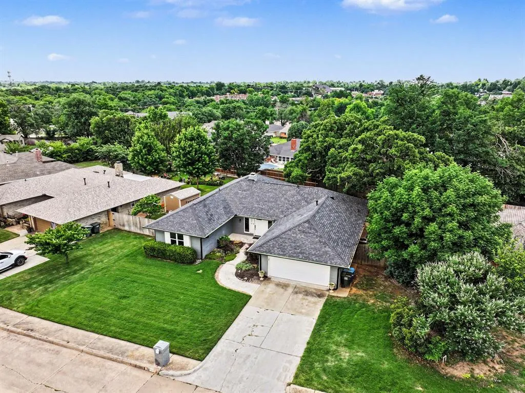 Photo 4 — 1316 Mockingbird Lane, Edmond, OK 73034