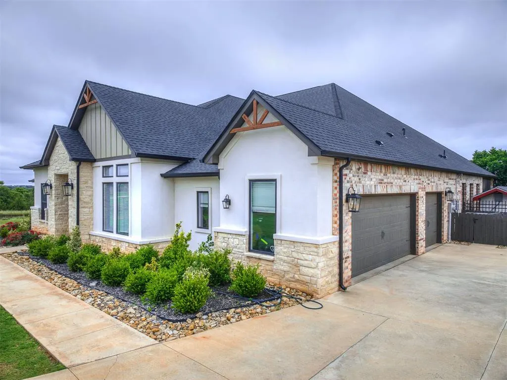 Photo 3 — 2271 Jackson Lane, Blanchard, OK 73010