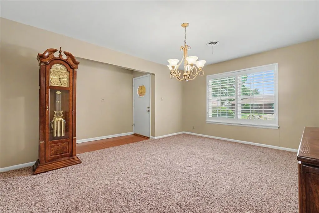 Photo 9 — 345 Lakeside Drive, Altus, OK 73521