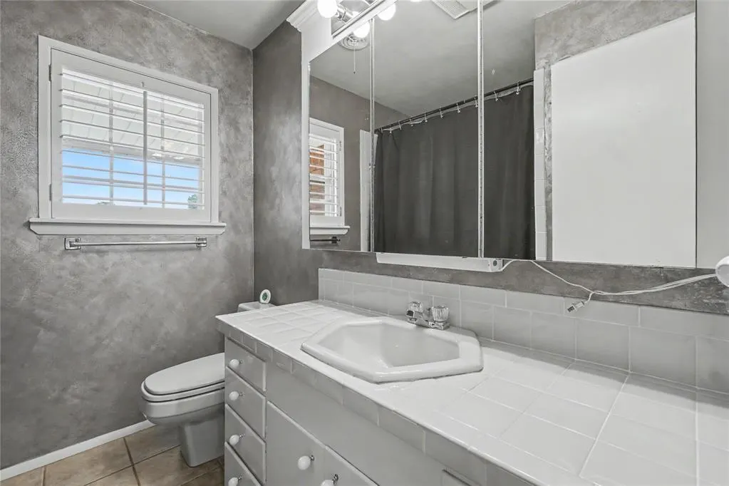 Photo 29 — 345 Lakeside Drive, Altus, OK 73521