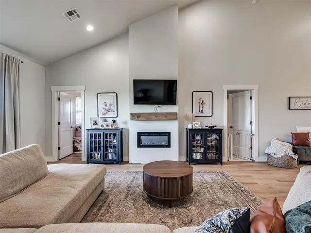Photo 8 — 17060 W Camp Road, Cashion, OK 73016