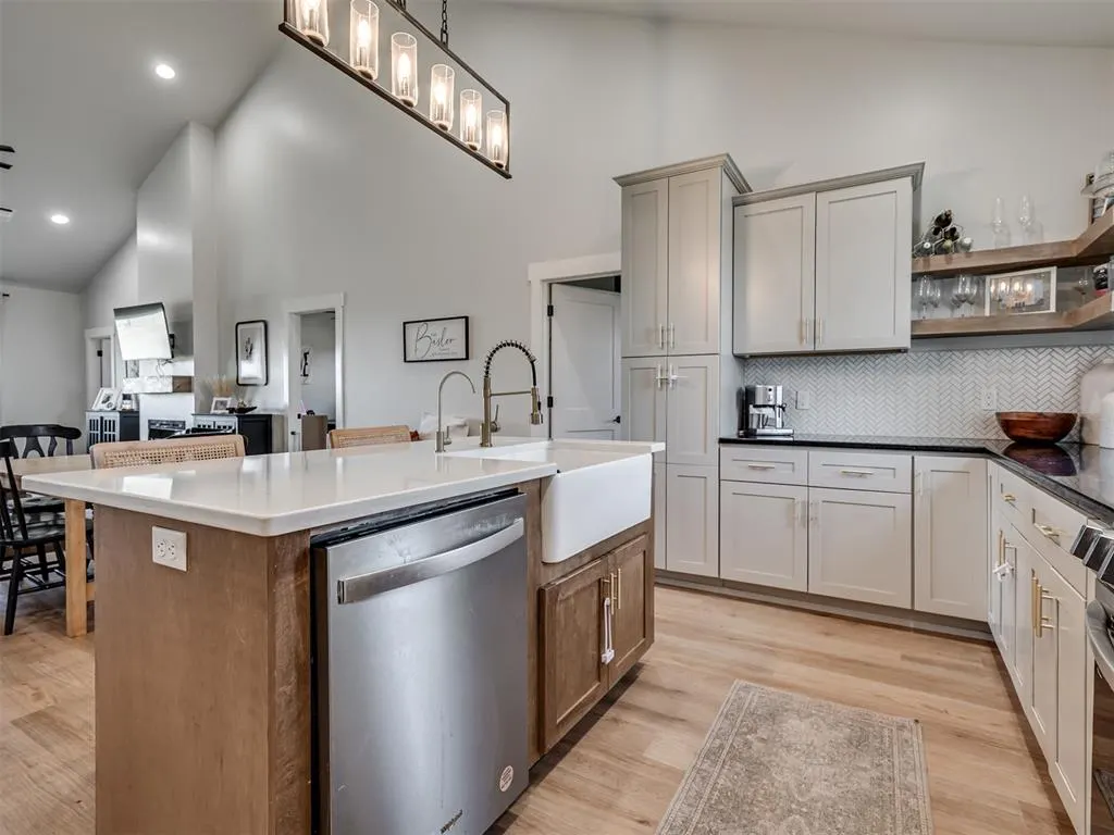 Photo 15 — 17060 W Camp Road, Cashion, OK 73016