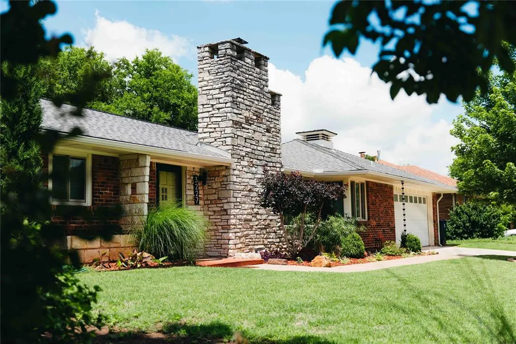Photo 2 — 3227 Winter Drive, Oklahoma City, OK 73112