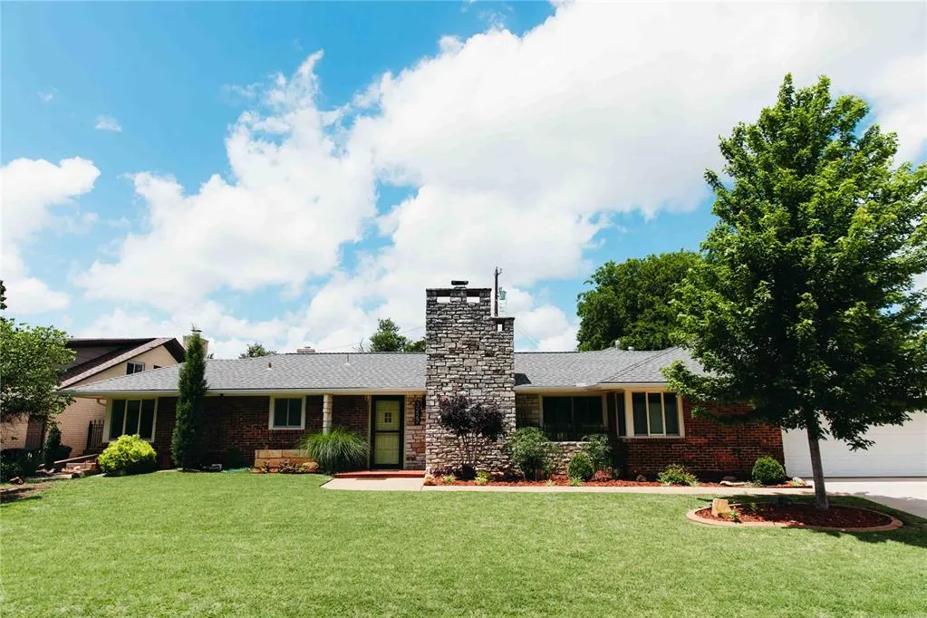 Photo 3 — 3227 Winter Drive, Oklahoma City, OK 73112