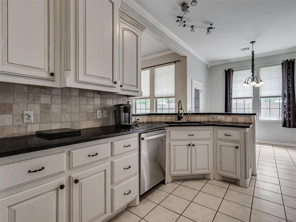 Photo 10 — 417 Summit Bend, Norman, OK 73071