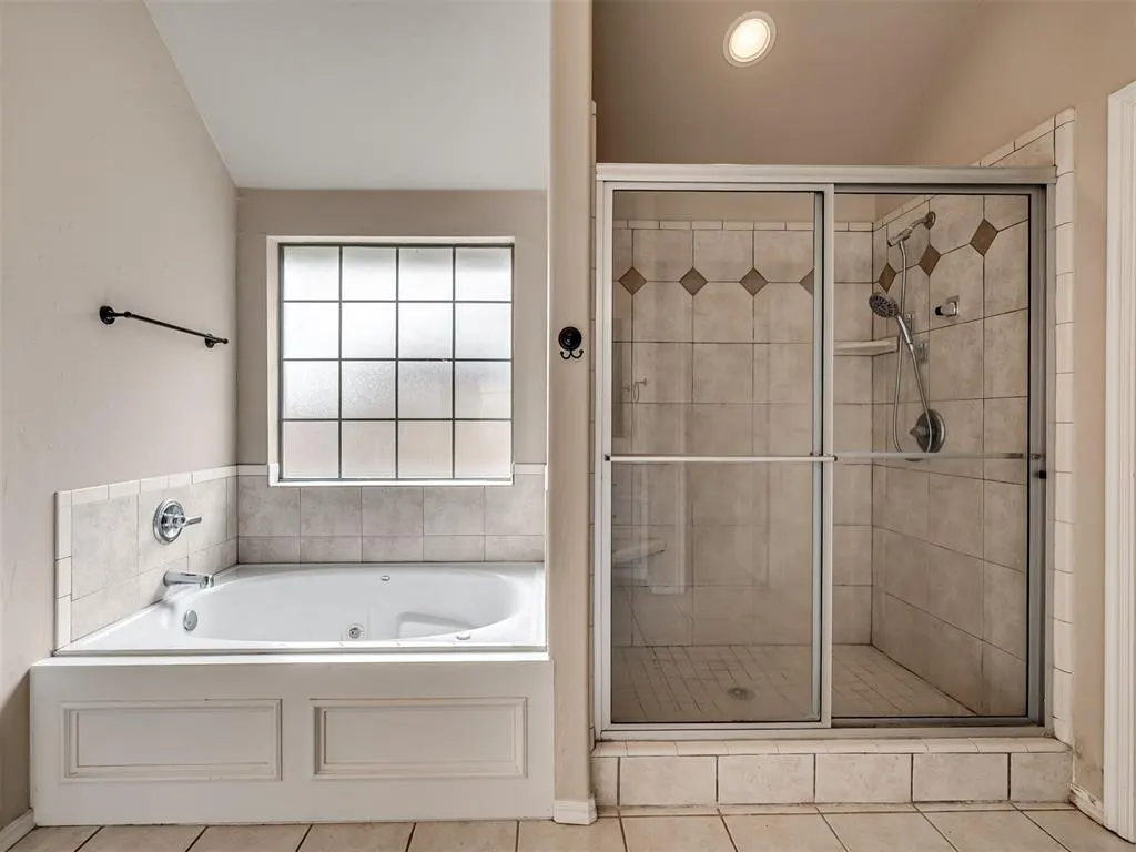 Photo 19 — 417 Summit Bend, Norman, OK 73071