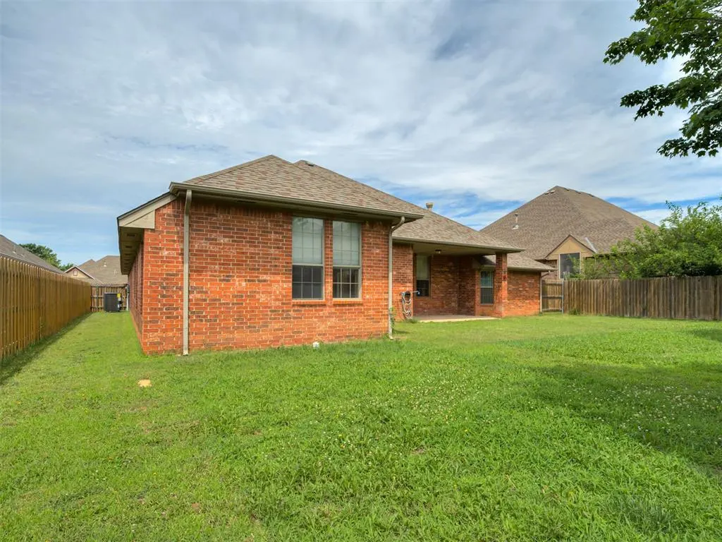 Photo 42 — 417 Summit Bend, Norman, OK 73071