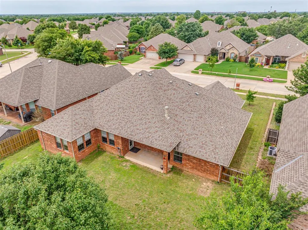 Photo 44 — 417 Summit Bend, Norman, OK 73071