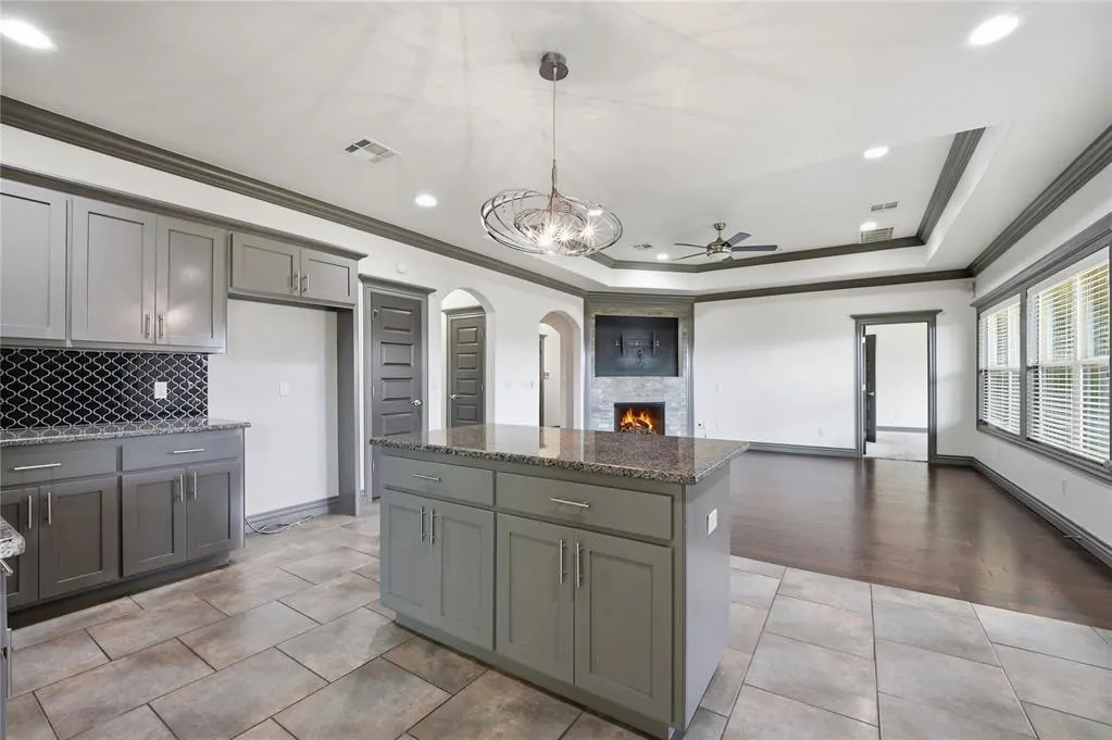 Photo 9 — 1405 Katelyn Court, Yukon, OK 73099