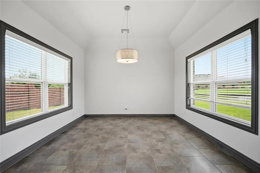 Photo 10 — 1405 Katelyn Court, Yukon, OK 73099