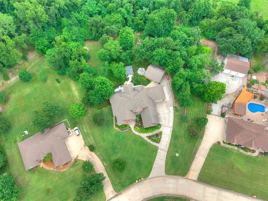 Photo 3 — 321 Hickory Forest Drive, Choctaw, OK 73020