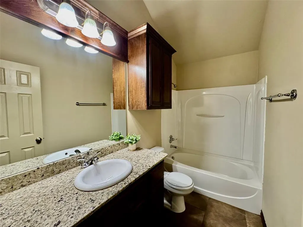Photo 13 — 18210 Manera Way, Edmond, OK 73012