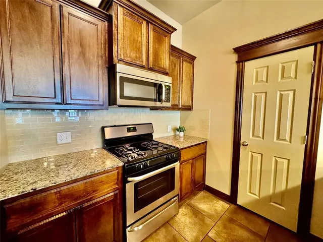 Photo 8 — 18210 Manera Way, Edmond, OK 73012