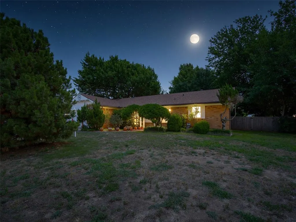 Photo 17 — 413 Sundown Drive, Norman, OK 73069