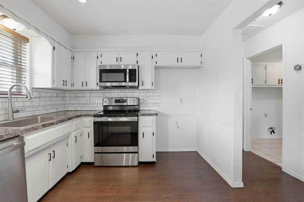Photo 11 — 1525 Vulcan Circle, Edmond, OK 73003