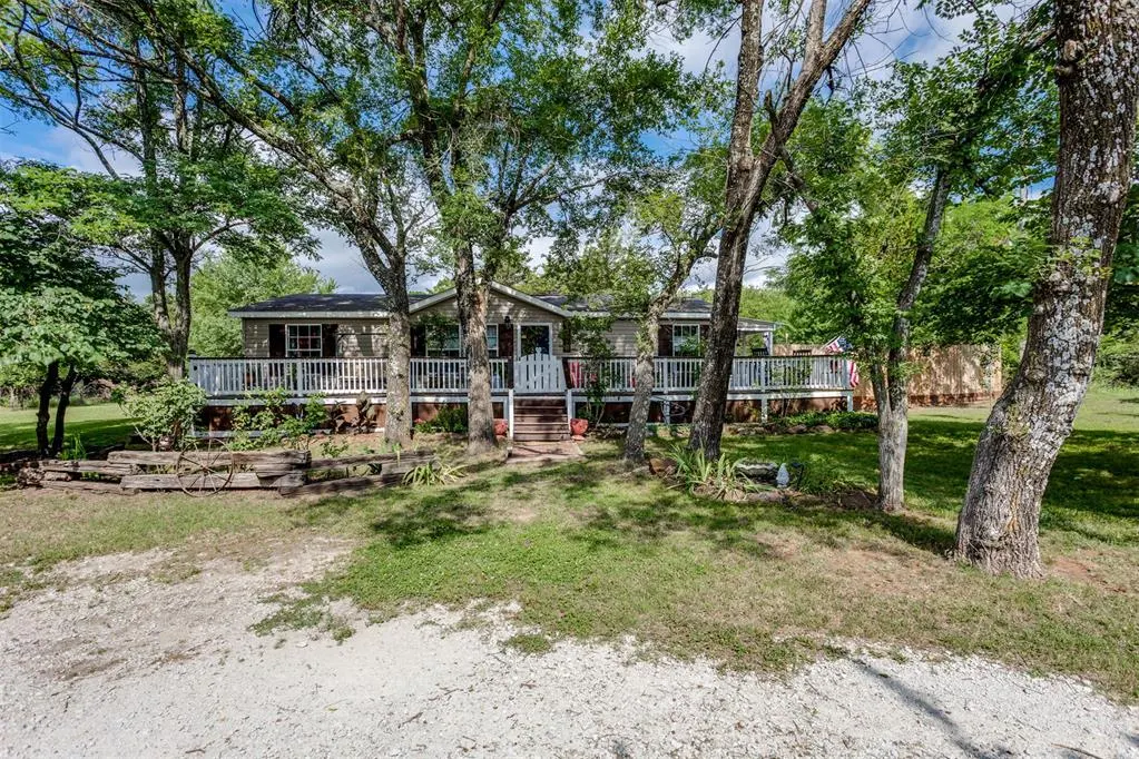 Photo 4 — 1710 N Ivey Lane, Tecumseh, OK 74873