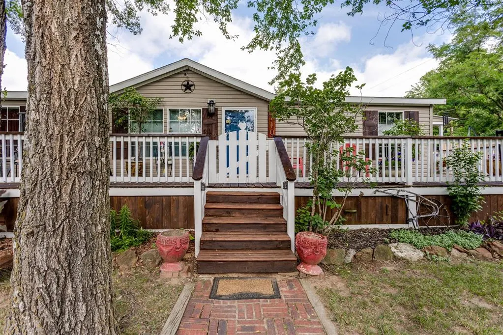 Photo 7 — 1710 N Ivey Lane, Tecumseh, OK 74873
