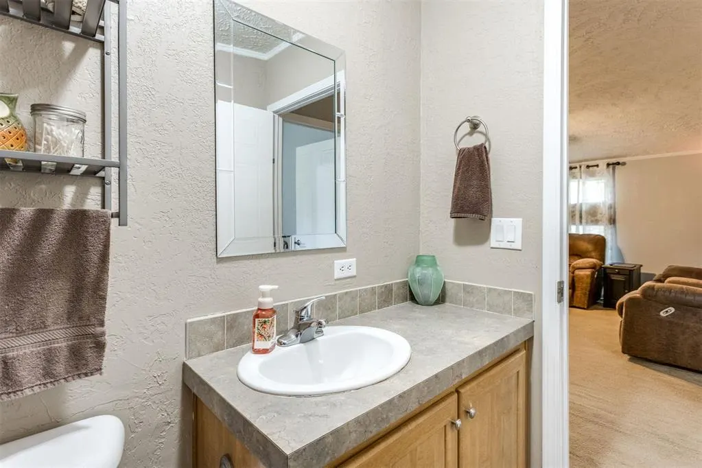 Photo 25 — 1710 N Ivey Lane, Tecumseh, OK 74873
