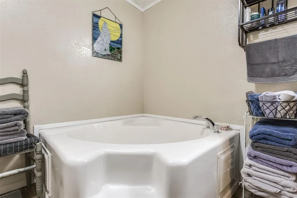 Photo 32 — 1710 N Ivey Lane, Tecumseh, OK 74873