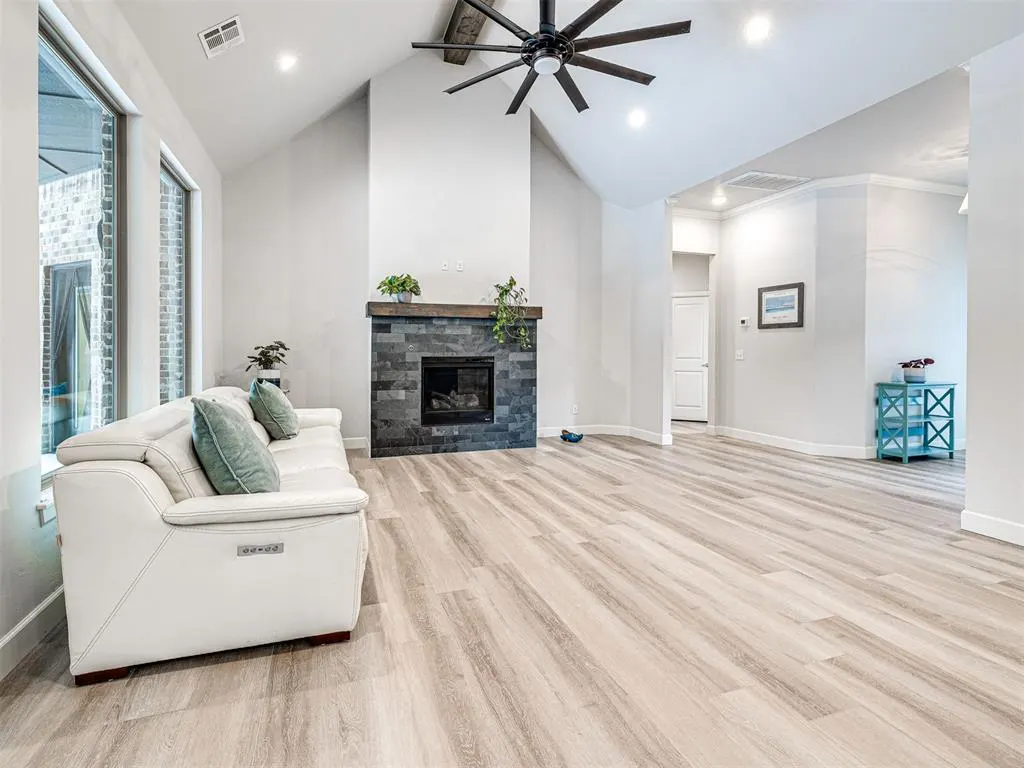 Photo 7 — 3407 Sandstone Point, Guthrie, OK 73044