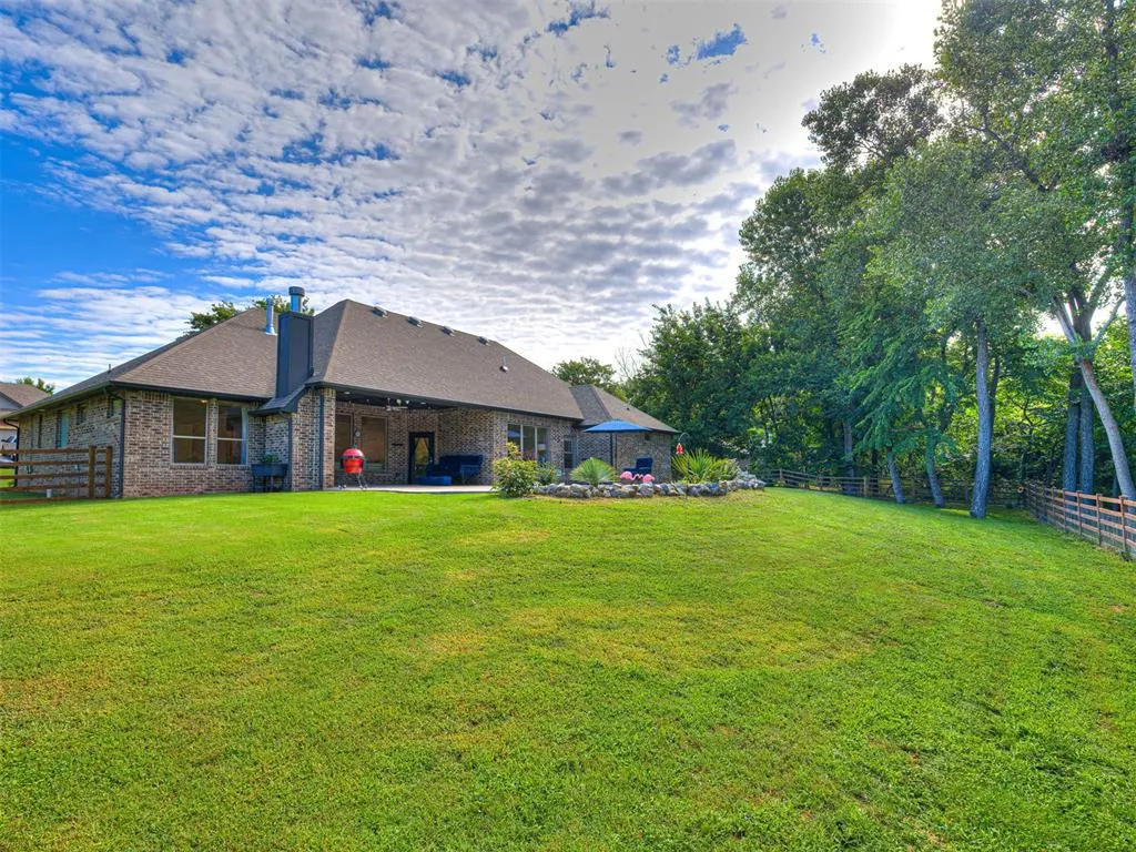 Photo 32 — 3407 Sandstone Point, Guthrie, OK 73044