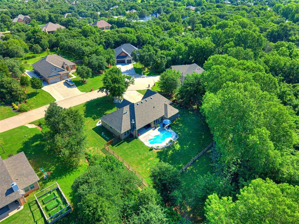 Photo 35 — 3407 Sandstone Point, Guthrie, OK 73044