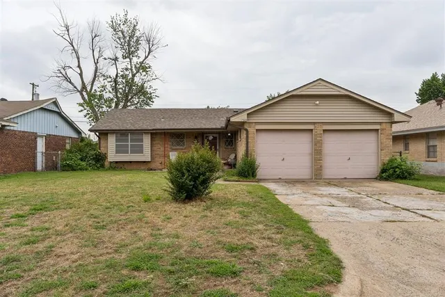Photo 2 — 7512 NW 26th Street, Bethany, OK 73008