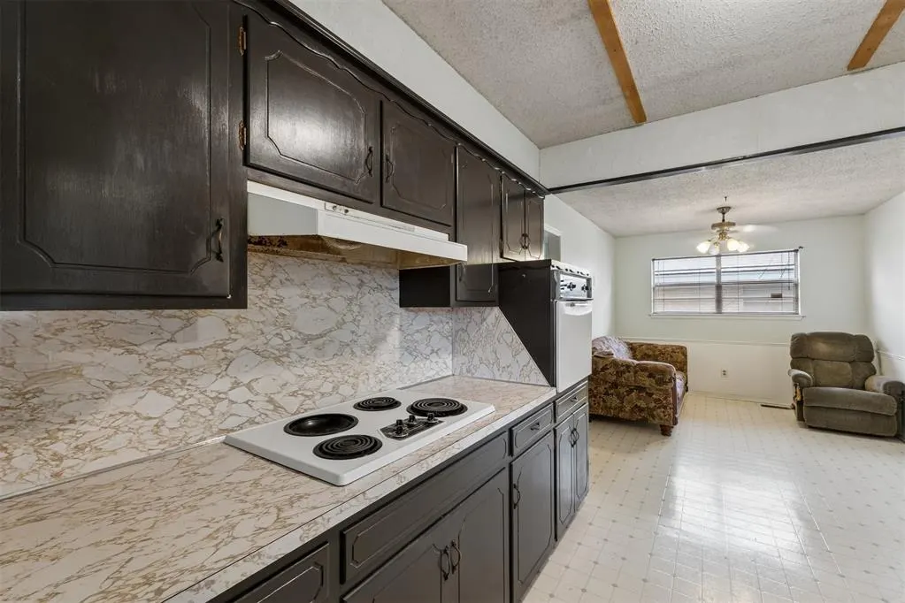 Photo 15 — 7512 NW 26th Street, Bethany, OK 73008