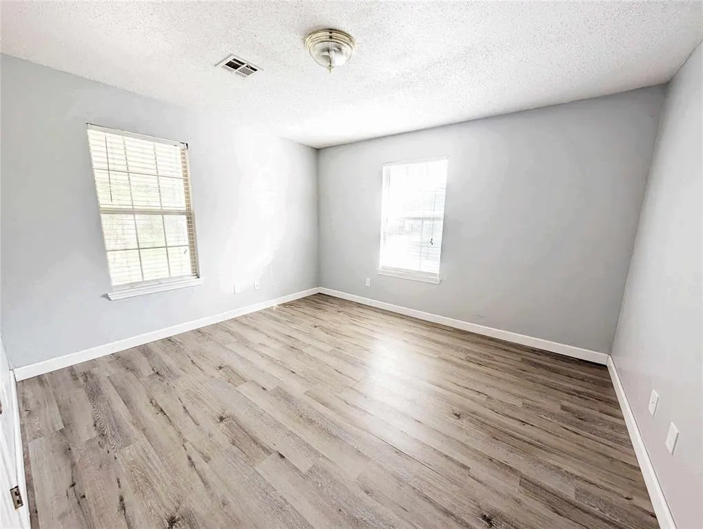 Photo 10 — 616 Lions Park Place, Midwest City, OK 73110