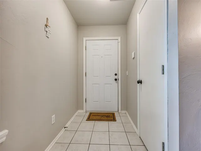Photo 4 — 12413 NW 3rd Street, Yukon, OK 73099