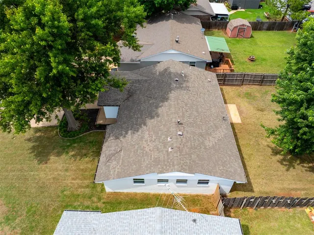 Photo 4 — 2303 N McKinley Avenue, Shawnee, OK 74804