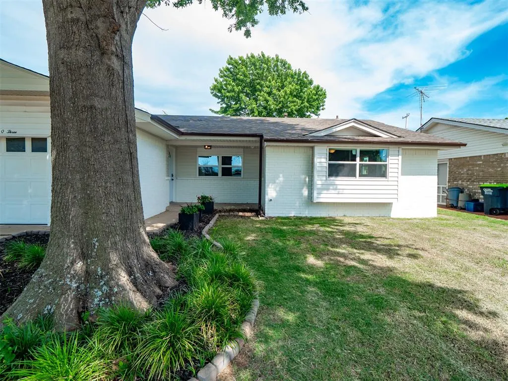 Photo 15 — 2303 N McKinley Avenue, Shawnee, OK 74804