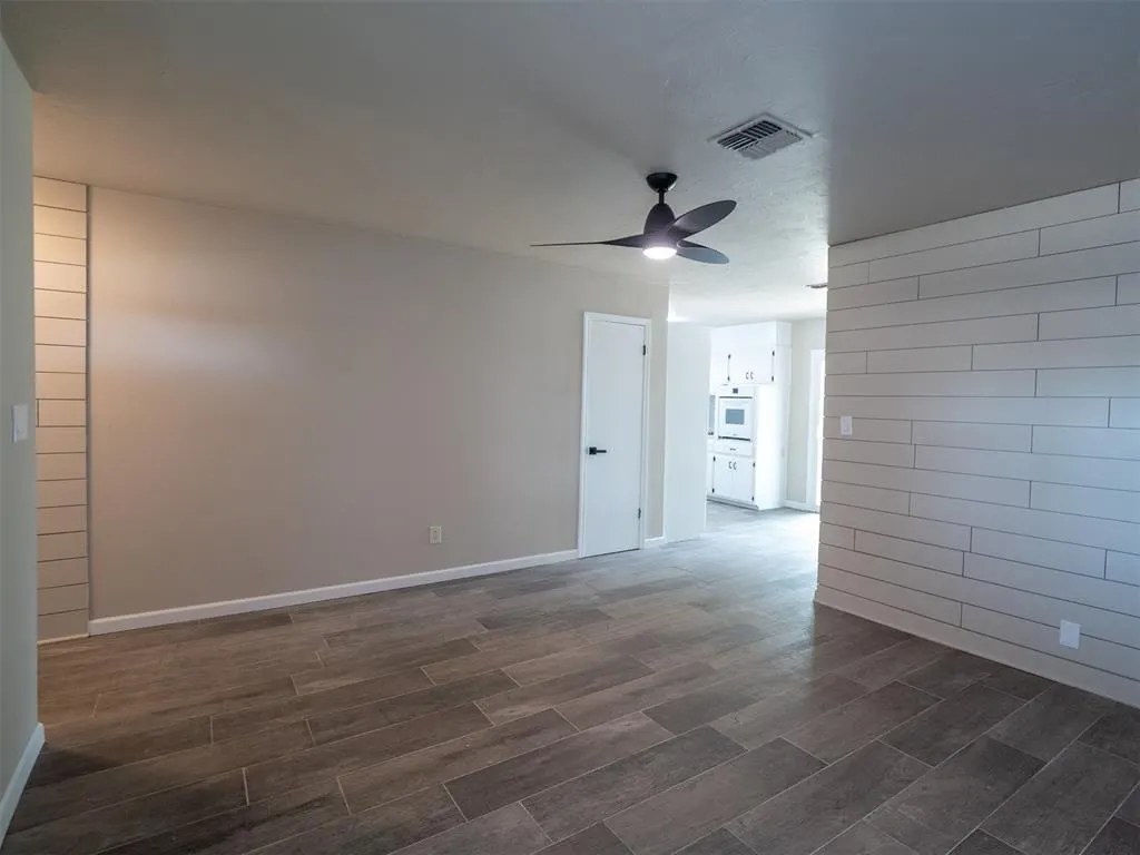 Photo 19 — 2303 N McKinley Avenue, Shawnee, OK 74804