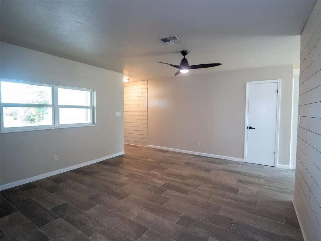 Photo 20 — 2303 N McKinley Avenue, Shawnee, OK 74804