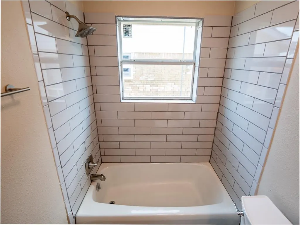 Photo 44 — 2303 N McKinley Avenue, Shawnee, OK 74804