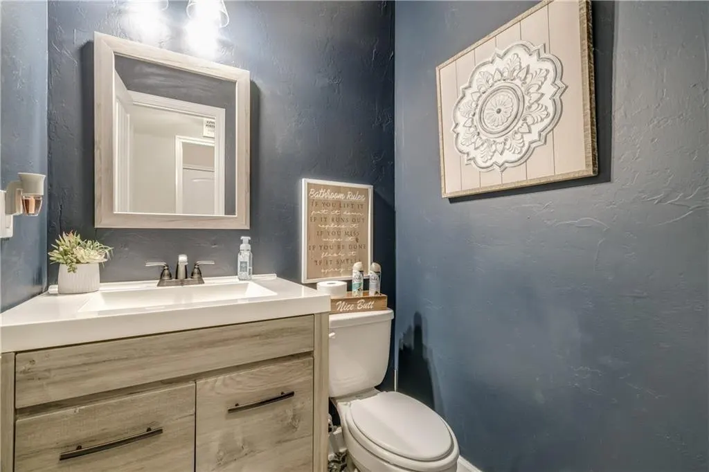 Photo 7 — 11008 SW 38th Circle, Mustang, OK 73064