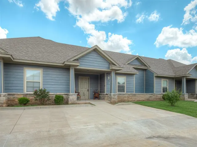 Photo 2 — 1010 SW 91st Street, Oklahoma City, OK 73139