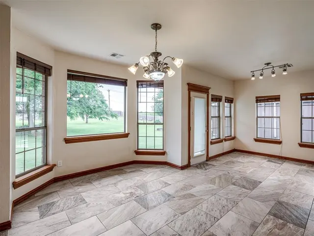Photo 8 — 2413 E Karen Terrace, Mustang, OK 73064