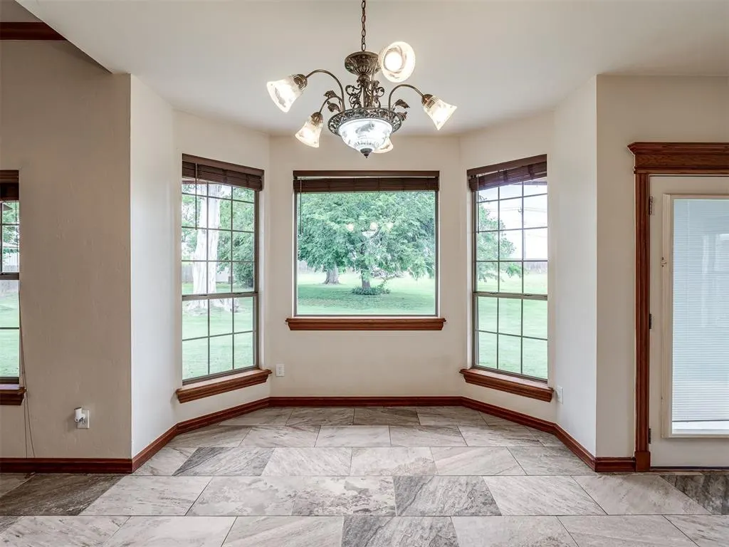 Photo 9 — 2413 E Karen Terrace, Mustang, OK 73064