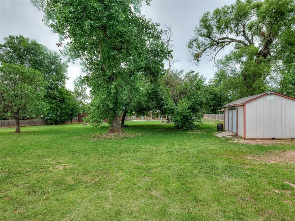 Photo 31 — 2413 E Karen Terrace, Mustang, OK 73064