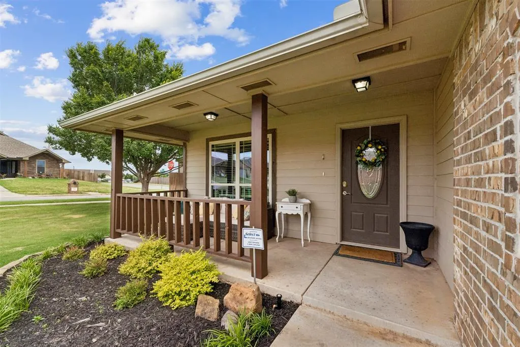 Photo 5 — 11321 NW 7th Street, Yukon, OK 73099