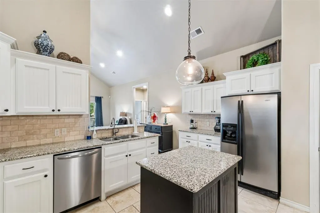 Photo 18 — 11321 NW 7th Street, Yukon, OK 73099