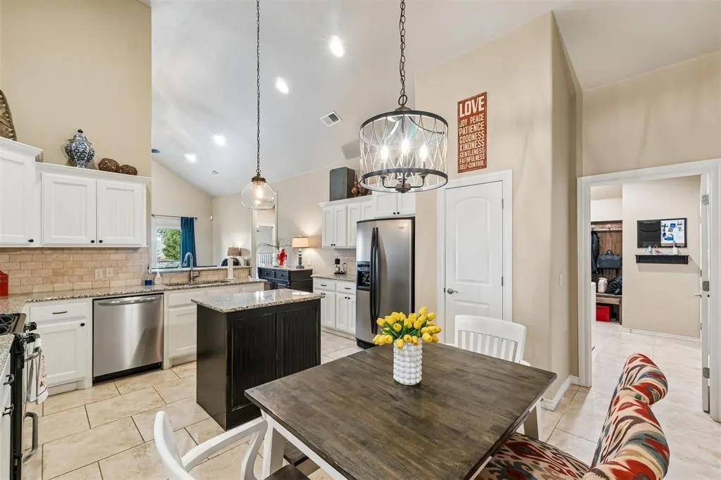 Photo 23 — 11321 NW 7th Street, Yukon, OK 73099